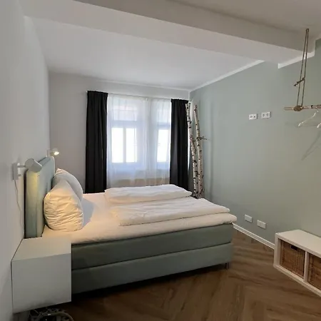 Discovair - Zentral & Modern, Inklusive Parkplatz, Grosse Terrasse, 3 Schlafzimmer & Netflix & Mehr Appartement *
