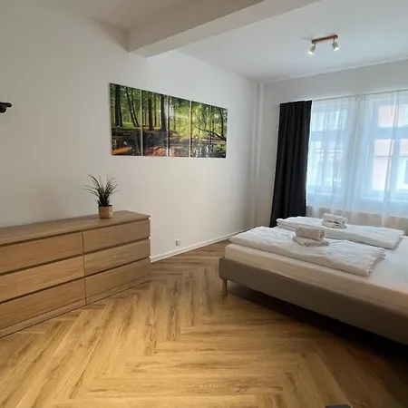 Discovair - Zentral & Modern, Inklusive Parkplatz, Grosse Terrasse, 3 Schlafzimmer & Netflix & Mehr * Eisenach